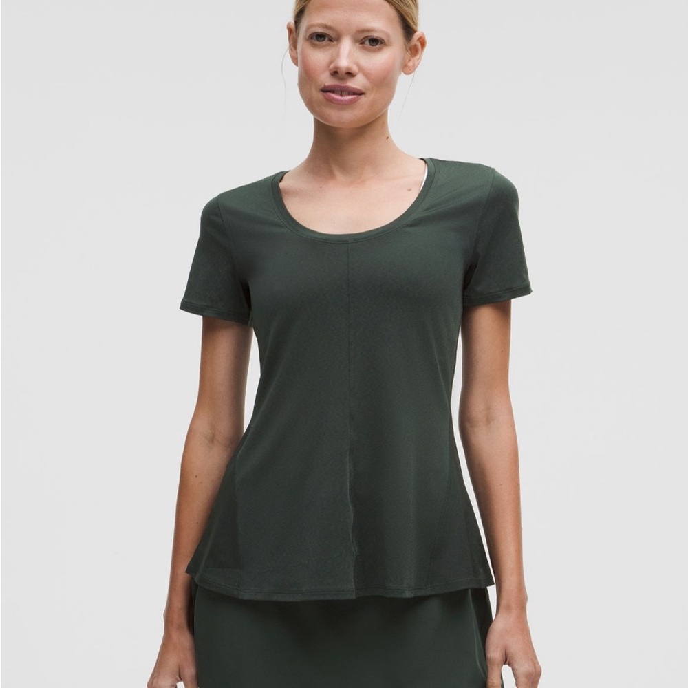 Lightweight Flowy Hem Short-Sleeve Shirt Rainforest Green